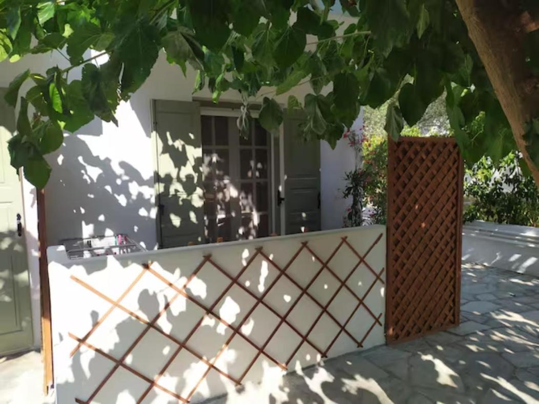 Anna George Apartment Stafylos